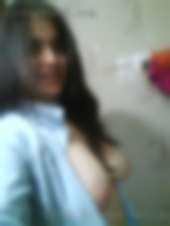 Curvey, Discreet wife in Oklahoma City Bi curious/Lesbian.